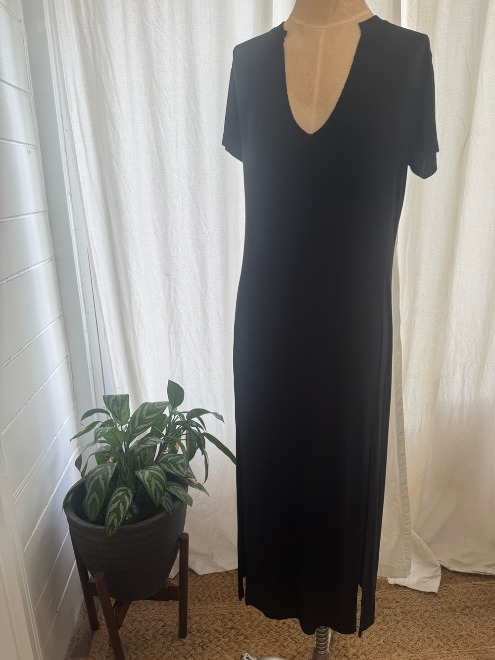 LNA Black Short-Sleeve V-Neck Maxi Dress